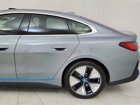 Used 2023 BMW i4 eDrive35 w/ Premium Package image 10