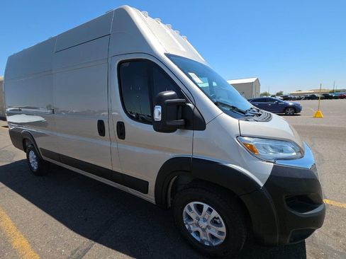 Used 2026 RAM ProMaster 3500 w/ Quick Order Package 22G SLT FWD image 2