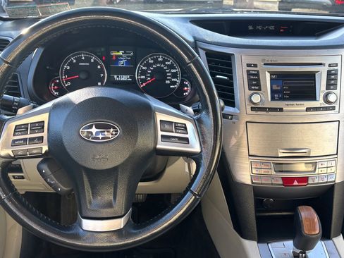 Used 2014 Subaru Outback 2.5i Limited image 10