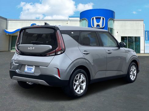 Used 2023 Kia Soul LX w/ Option Group 015 image 6