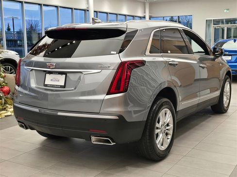 New 2025 Cadillac XT5 Luxury image 5