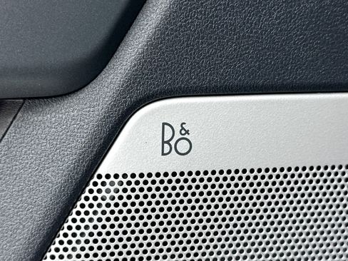 Used 2024 Ford F350 Lariat w/ Tremor Off-Road Package image 9