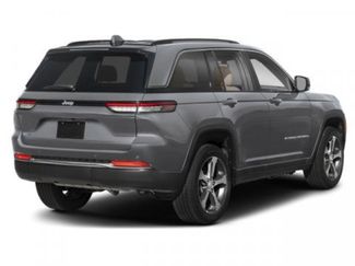 Used 2022 Jeep Grand Cherokee Overland w/ Advanced Protech Group III video 2