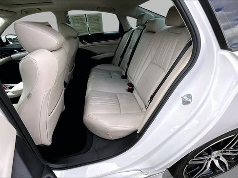 Used 2022 Honda Accord Touring image 20