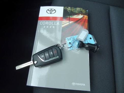 Certified 2024 Toyota Corolla LE FWD image 27