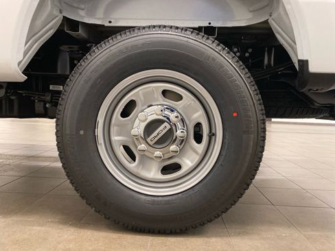 New 2026 Ford F350 XL w/ XL Chrome Package image 22