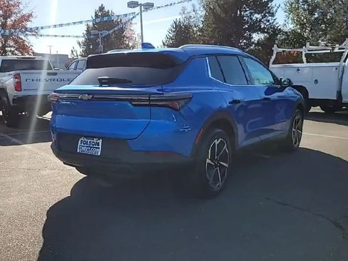 New 2026 Chevrolet Equinox EV LT image 8