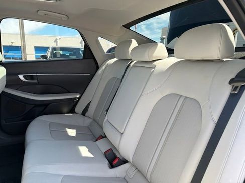 Used 2024 Hyundai Sonata SEL w/ Convenience Package FWD image 9