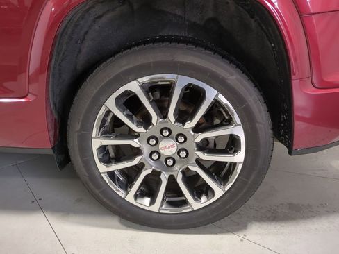 Used 2020 GMC Acadia Denali image 17