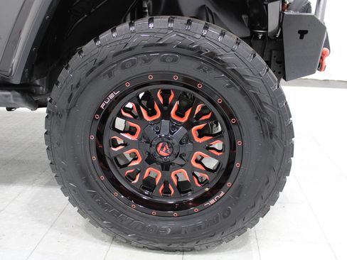 Used 2020 Jeep Wrangler Unlimited Rubicon AWD/4WD image 6