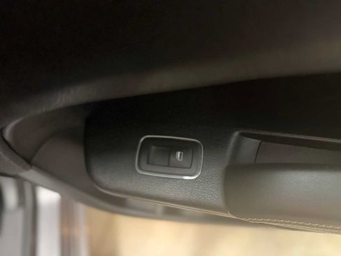 Used 2016 Chrysler 300 S RWD image 22