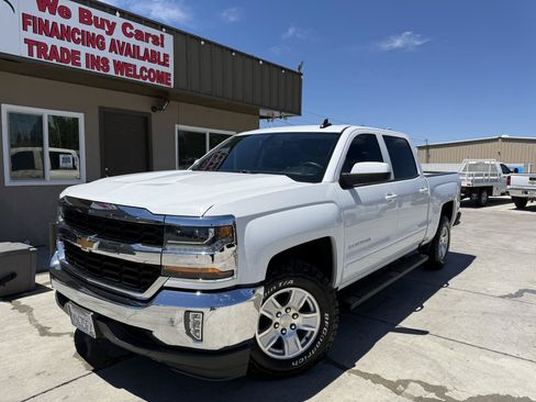 Used 2018 Chevrolet Silverado 1500 LT w/ All Star Edition RWD image 8