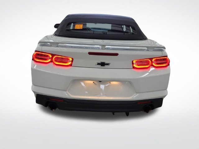 Used 2022 Chevrolet Camaro LT RWD image 9