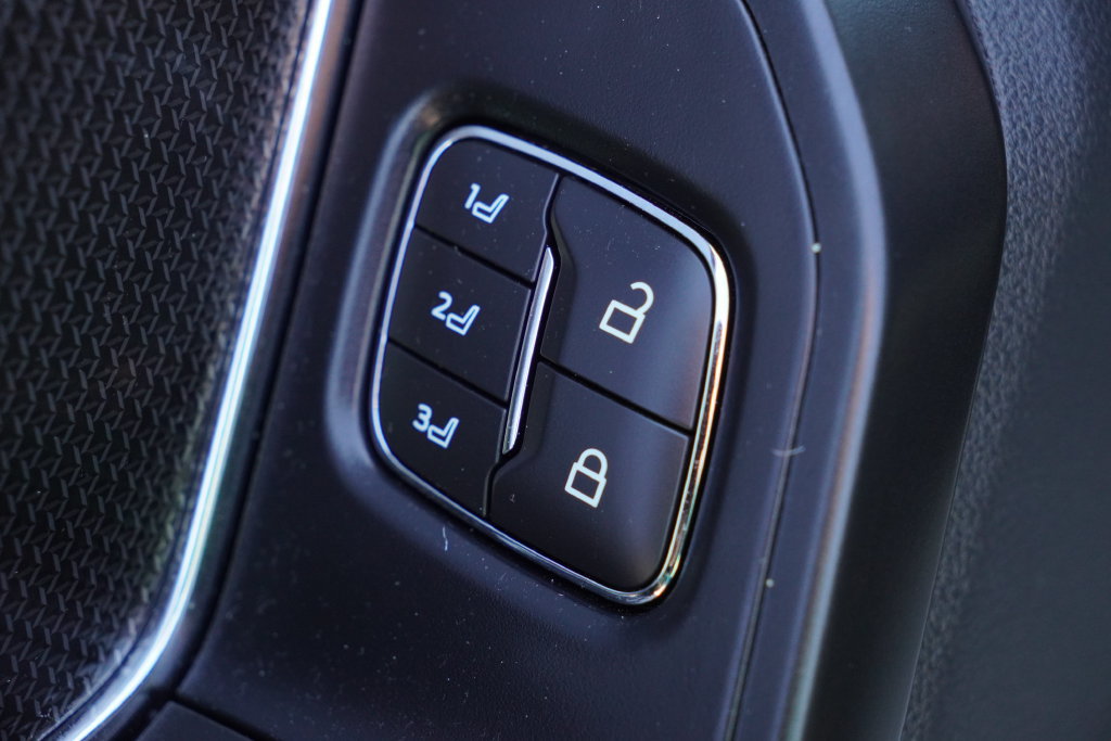 Used 2025 Ford F150 Raptor AWD/4WD image 17