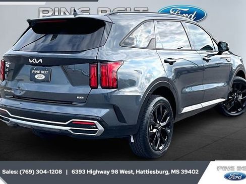 Used 2023 Kia Sorento SX image 11