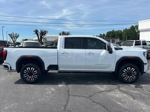 New 2026 GMC Sierra 2500 Denali Ultimate AWD/4WD image 14