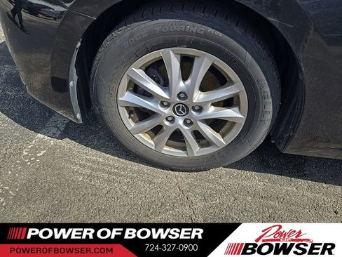 Used 2017 MAZDA MAZDA3 Sport FWD image 9