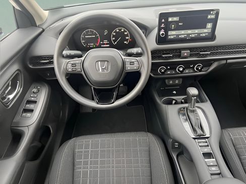 New 2026 Honda HR-V LX image 9