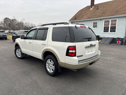 Used 2010 Ford Explorer Eddie Bauer image 4