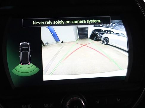 Used 2021 MINI Cooper 2-Door Hardtop w/ Storage Package image 17