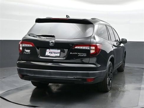 Used 2022 Honda Pilot Black Edition image 5