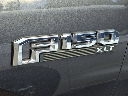 Used 2017 Ford F150 XLT w/ Equipment Group 302A Luxury AWD/4WD image 10