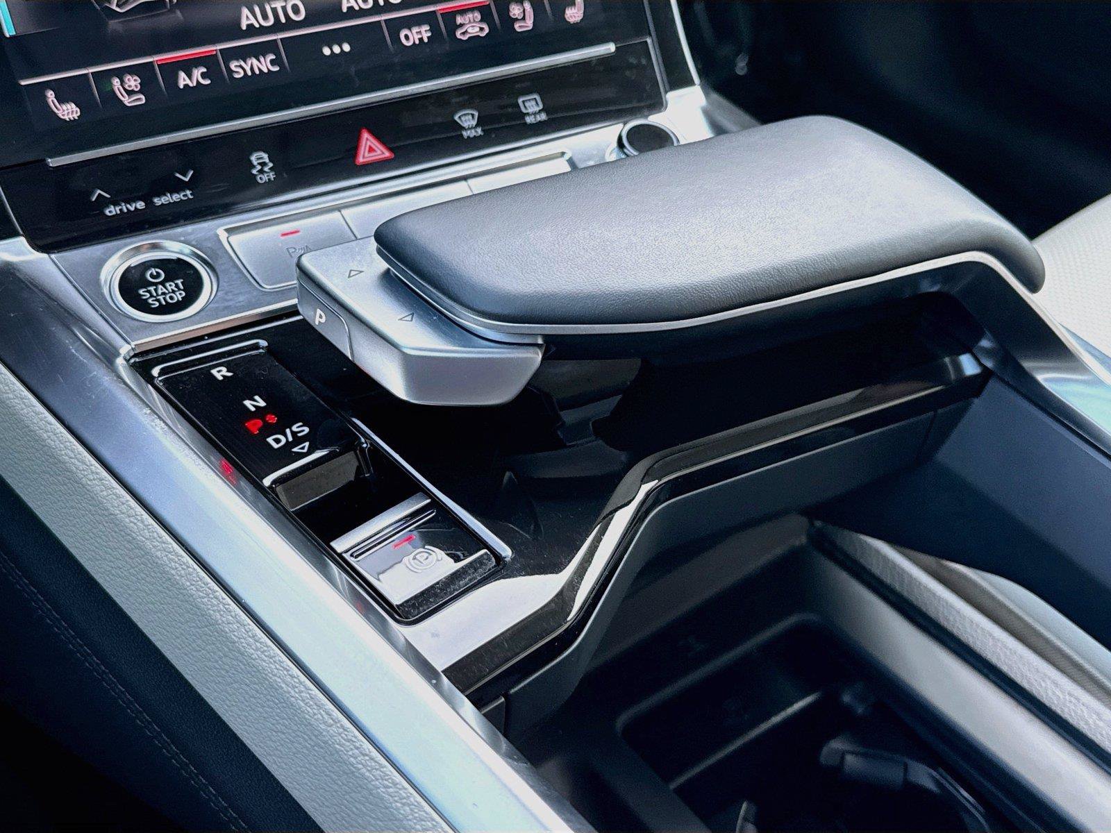 Certified 2024 Audi Q8 e-tron Premium Plus AWD/4WD image 17
