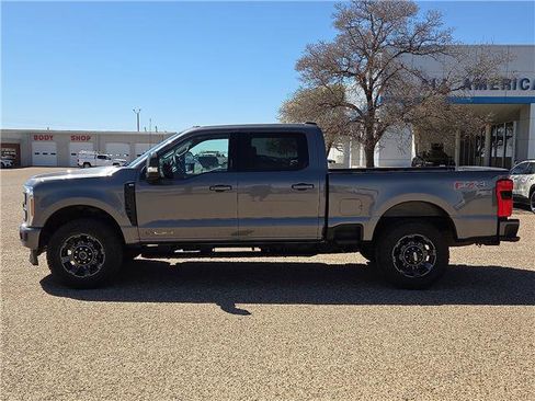 Used 2023 Ford F250 XLT w/ XLT Premium Package image 2