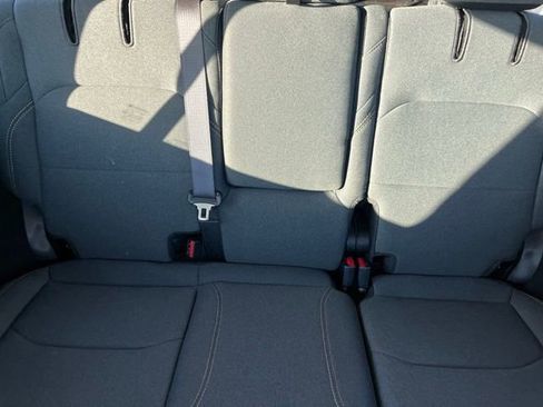 Used 2025 Jeep Wrangler Unlimited Sahara w/ Safety Group image 15