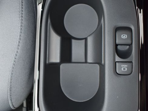 Used 2025 Toyota Corolla SE image 18