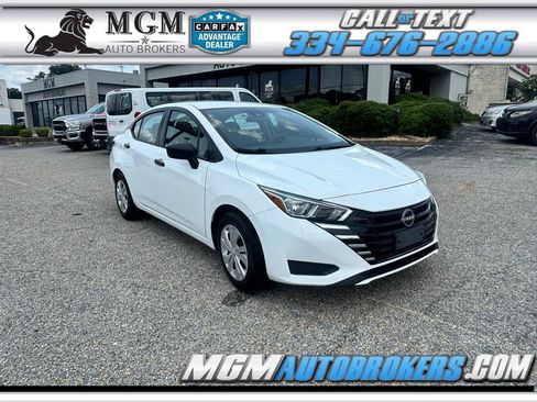 Used 2024 Nissan Versa S FWD image 1