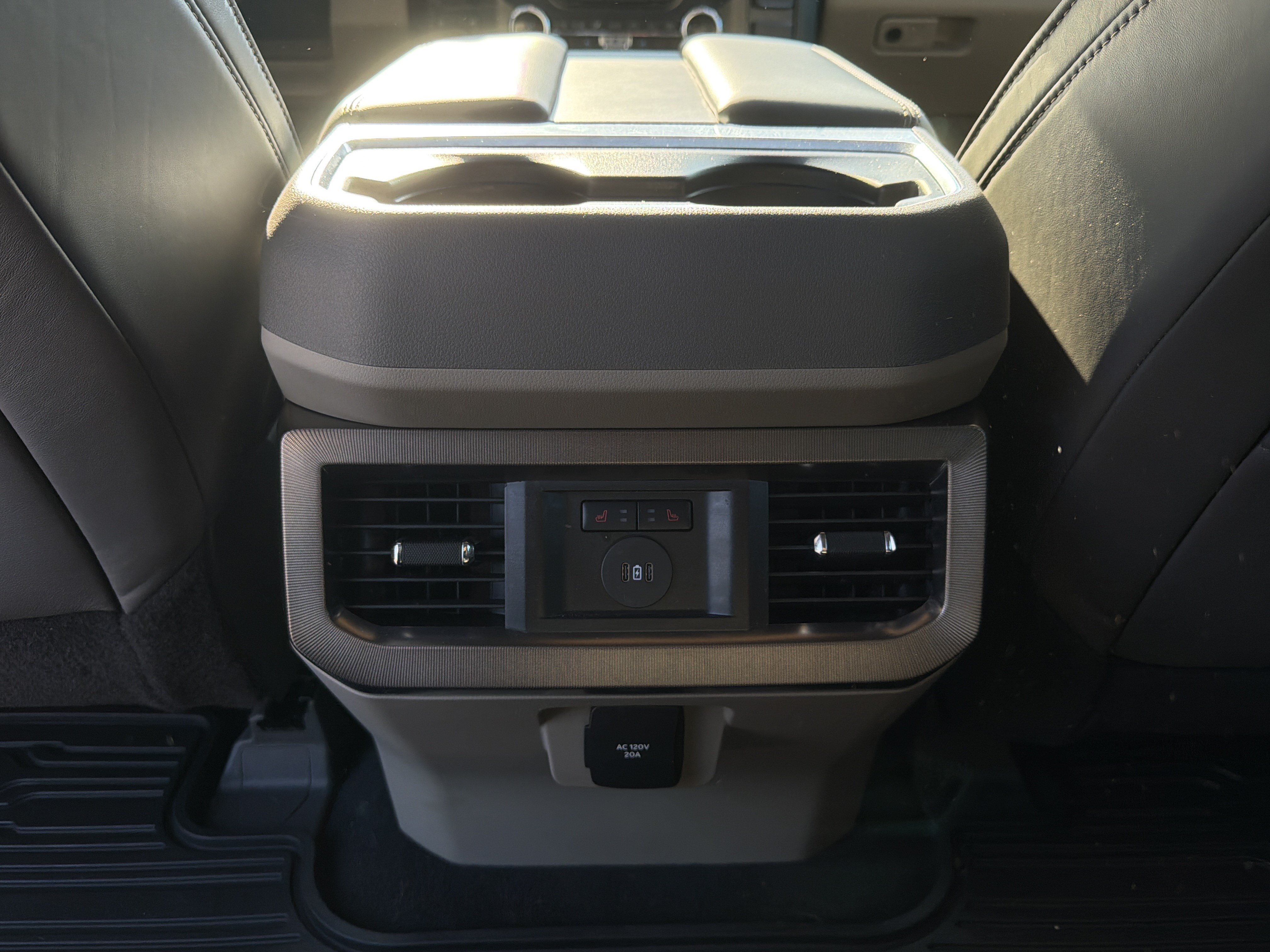 Used 2026 Ford F450 Platinum w/ Platinum Plus Package AWD/4WD image 47