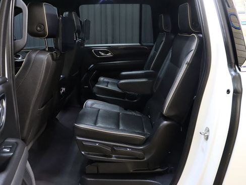 Used 2021 GMC Yukon XL SLT w/ SLT Premium Package RWD image 64