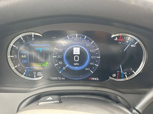 Used 2018 Cadillac Escalade ESV Premium Luxury AWD/4WD image 42
