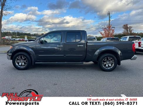 Used 2014 Nissan Frontier SL w/ SL Moonroof Package image 6