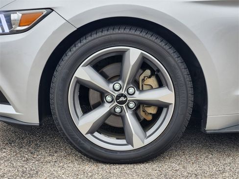 Used 2016 Ford Mustang Convertible w/ Equipment Group 051A image 7