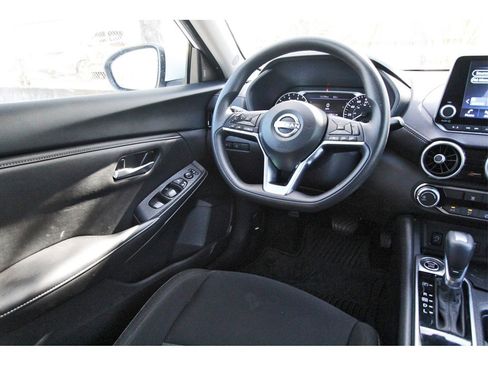 Used 2024 Nissan Sentra SV image 8