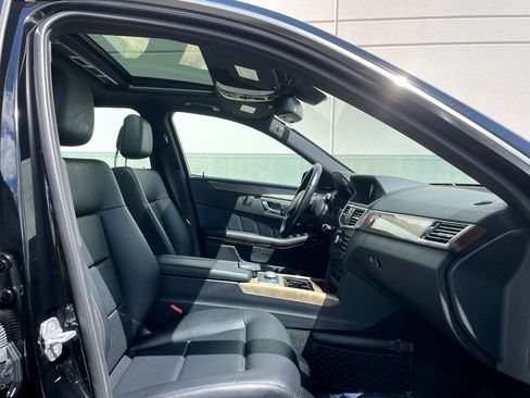 Used 2010 Mercedes-Benz E 350 4MATIC Sedan image 22