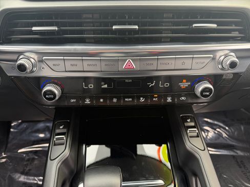 Used 2022 Kia Telluride S FWD image 17
