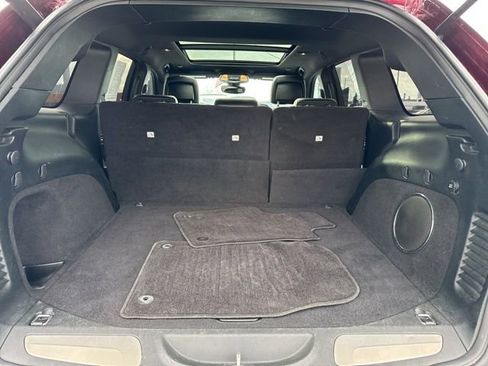 Used 2018 Jeep Grand Cherokee Limited image 14