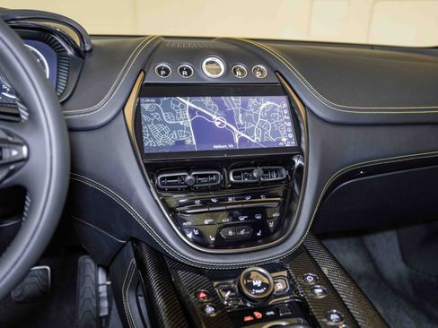 Used 2024 Aston Martin DBX 707 image 27