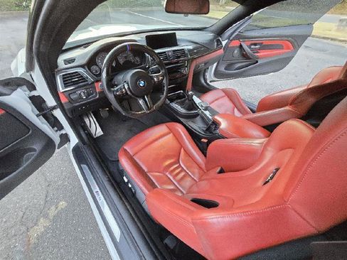 Used 2020 BMW M4 Coupe w/ Competition Package image 25