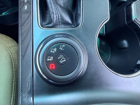 Used 2016 Ford Explorer 4WD image 33