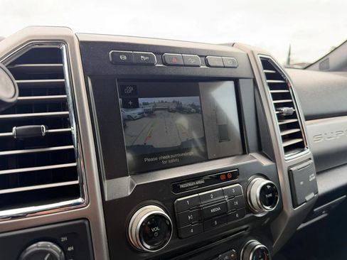Used 2017 Ford F250 Platinum w/ Platinum Ultimate Package AWD/4WD image 14