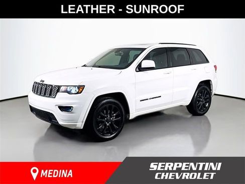 Used 2020 Jeep Grand Cherokee Altitude AWD/4WD image 1