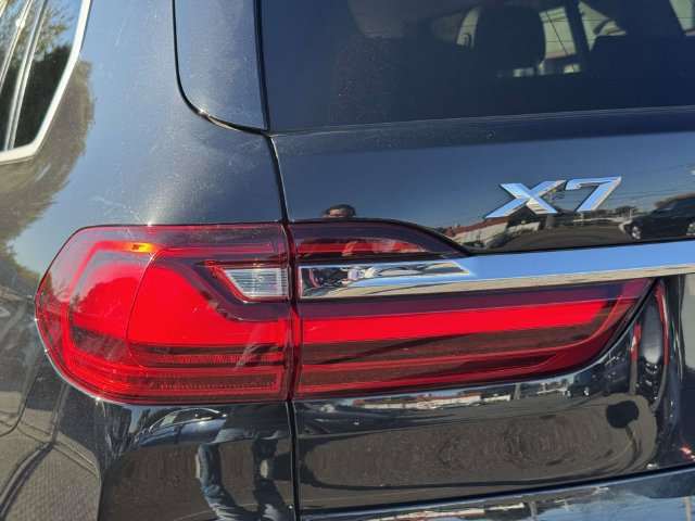 Used 2020 BMW X7 xDrive40i w/ Cold Weather Package AWD/4WD image 16
