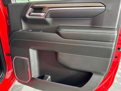 Used 2024 Chevrolet Silverado 1500 LT image 28