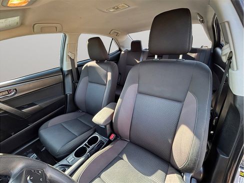 Used 2017 Toyota Corolla LE image 13
