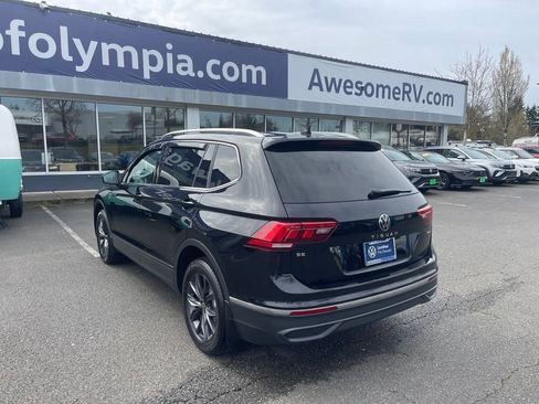 Certified 2022 Volkswagen Tiguan SE w/ Panoramic Sunroof Package image 6