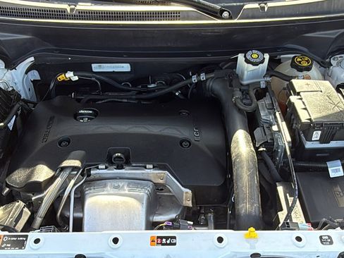 Used 2018 GMC Terrain Denali w/ Advanced Safety Package image 30